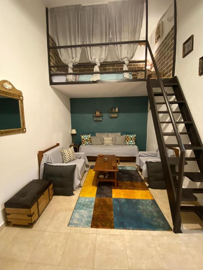 Small Cosy House Lavrion Apartment Ngoại thất bức ảnh