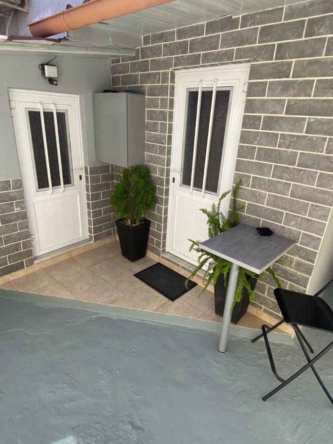 Small Cosy House Lavrion Apartment Ngoại thất bức ảnh